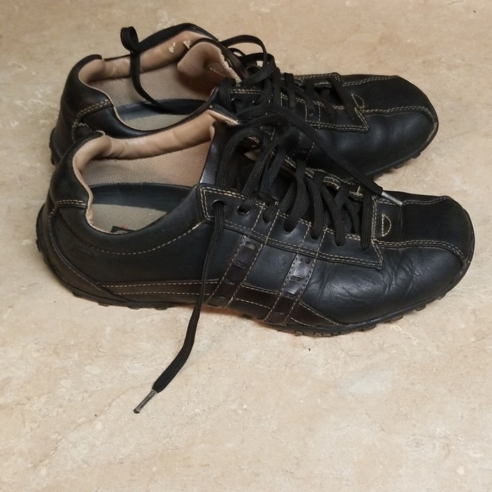 Casual shoes